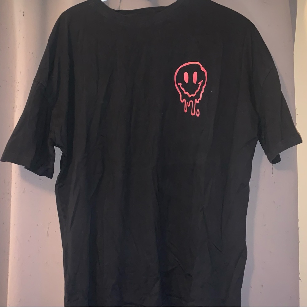 Black and Pink Short Sleeve Tee with Minimal Design